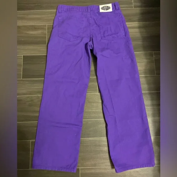 NWOT H&M Mid Rise Jeans - Picture 2 of 4